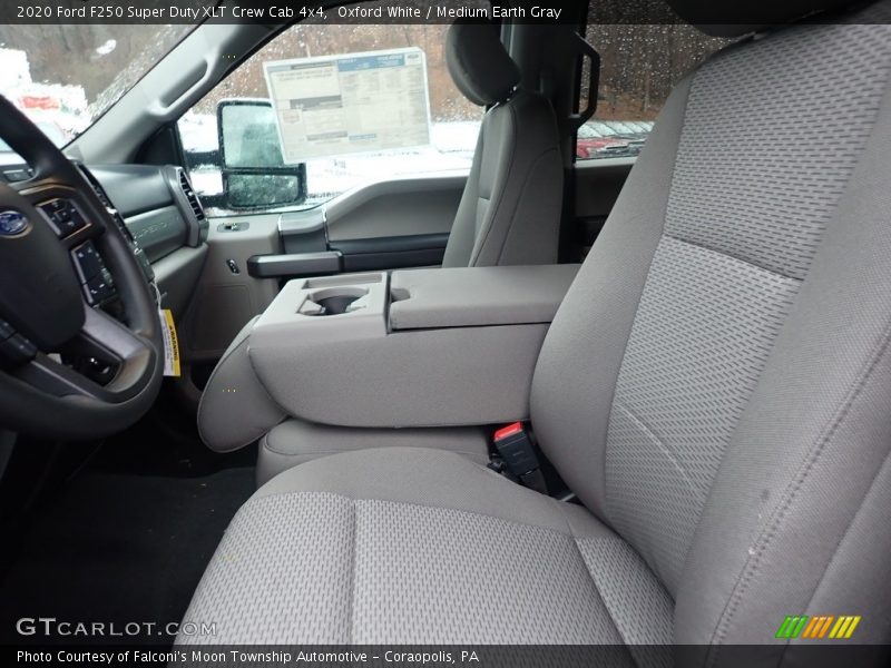 Oxford White / Medium Earth Gray 2020 Ford F250 Super Duty XLT Crew Cab 4x4