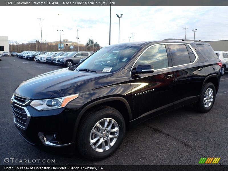 Mosaic Black Metallic / Jet Black 2020 Chevrolet Traverse LT AWD