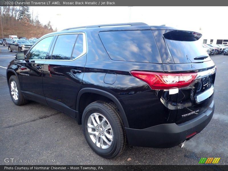 Mosaic Black Metallic / Jet Black 2020 Chevrolet Traverse LT AWD