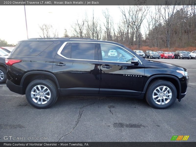 Mosaic Black Metallic / Jet Black 2020 Chevrolet Traverse LT AWD