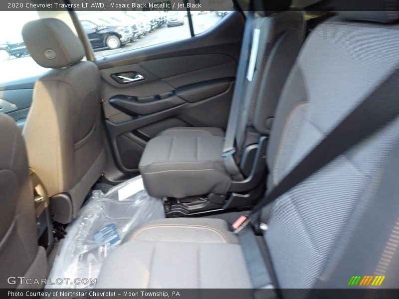 Mosaic Black Metallic / Jet Black 2020 Chevrolet Traverse LT AWD