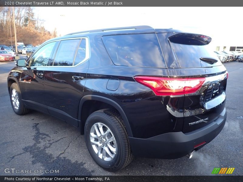 Mosaic Black Metallic / Jet Black 2020 Chevrolet Traverse LT AWD