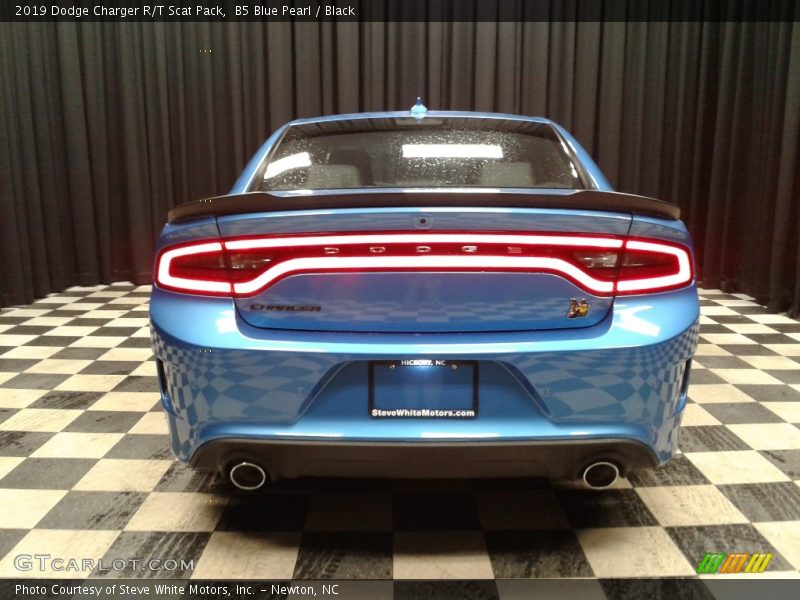 B5 Blue Pearl / Black 2019 Dodge Charger R/T Scat Pack