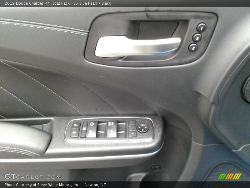 B5 Blue Pearl / Black 2019 Dodge Charger R/T Scat Pack