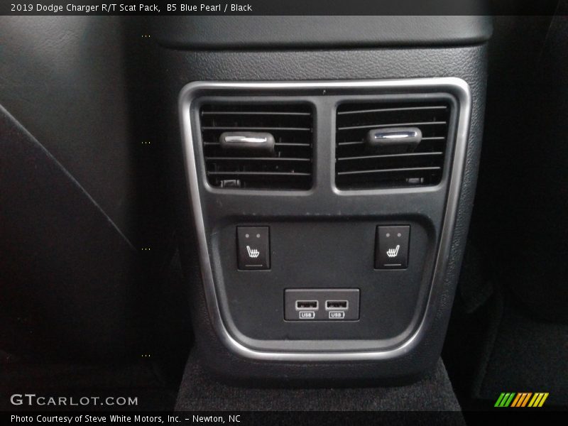 B5 Blue Pearl / Black 2019 Dodge Charger R/T Scat Pack