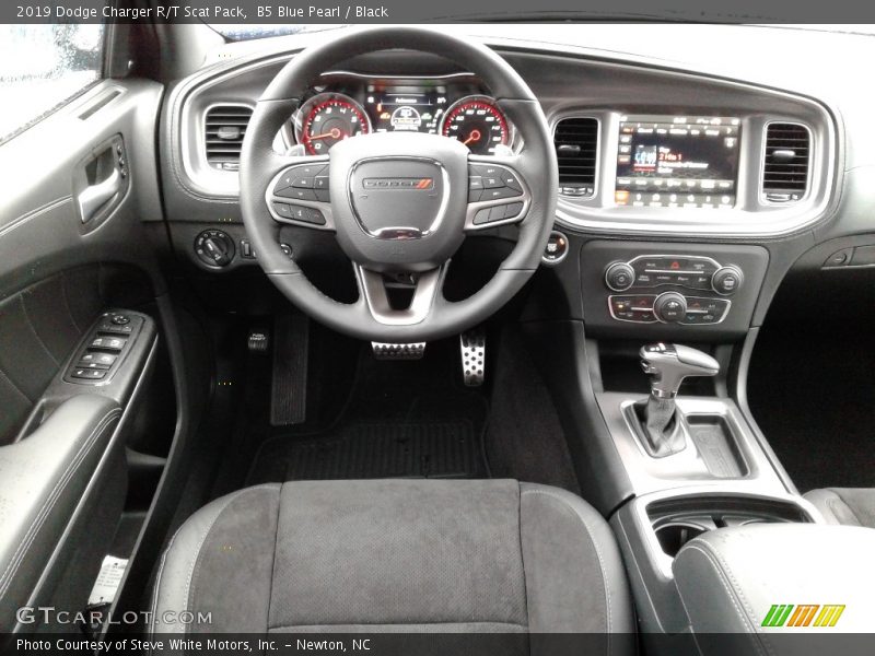 B5 Blue Pearl / Black 2019 Dodge Charger R/T Scat Pack