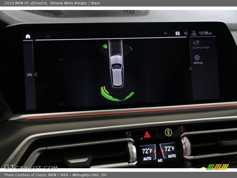 Mineral White Metallic / Black 2019 BMW X5 xDrive50i