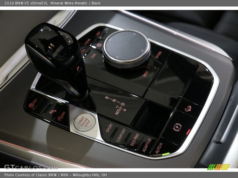 Mineral White Metallic / Black 2019 BMW X5 xDrive50i