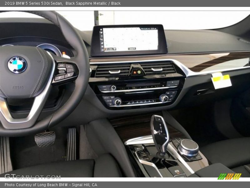 Black Sapphire Metallic / Black 2019 BMW 5 Series 530i Sedan