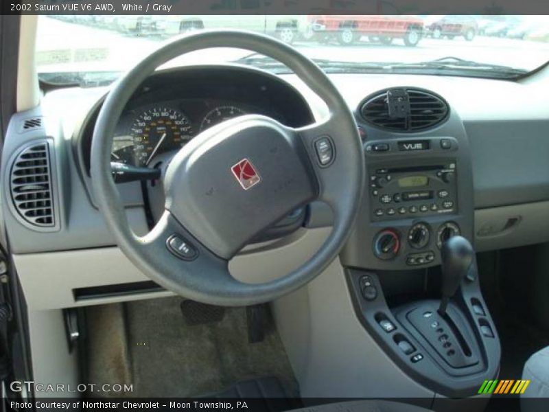 White / Gray 2002 Saturn VUE V6 AWD