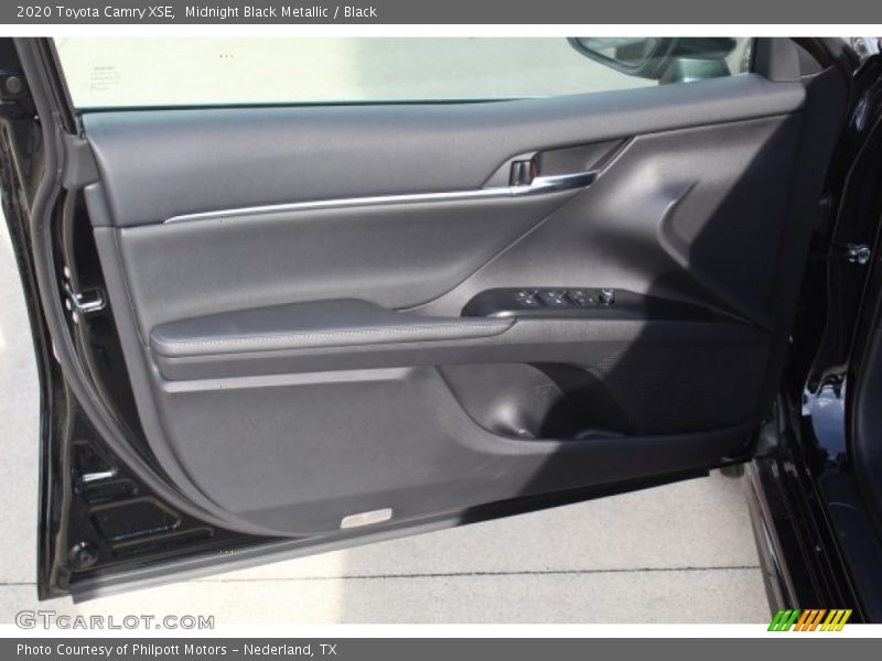Midnight Black Metallic / Black 2020 Toyota Camry XSE