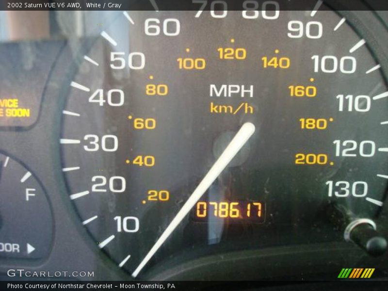 White / Gray 2002 Saturn VUE V6 AWD