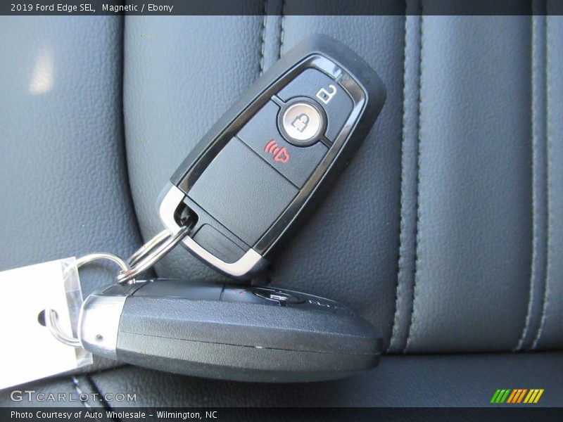 Magnetic / Ebony 2019 Ford Edge SEL