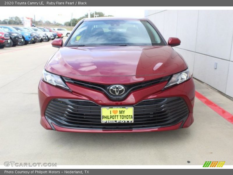 Ruby Flare Pearl / Black 2020 Toyota Camry LE