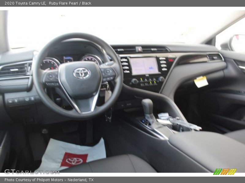 Ruby Flare Pearl / Black 2020 Toyota Camry LE