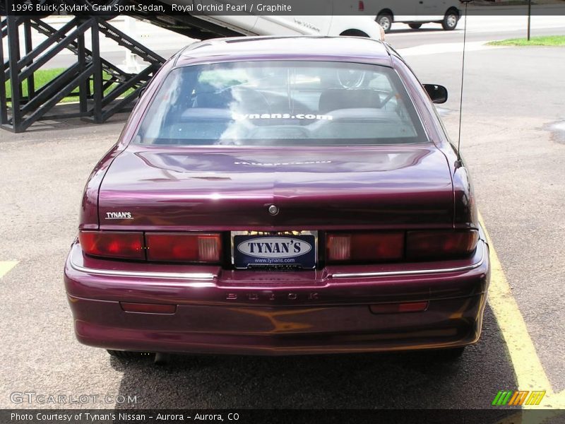 Royal Orchid Pearl / Graphite 1996 Buick Skylark Gran Sport Sedan