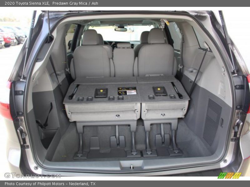 Predawn Gray Mica / Ash 2020 Toyota Sienna XLE