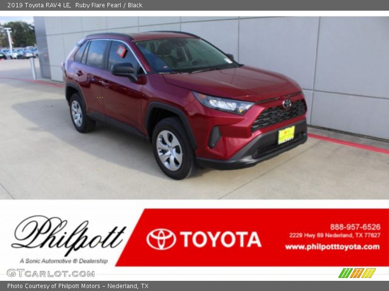 Ruby Flare Pearl / Black 2019 Toyota RAV4 LE