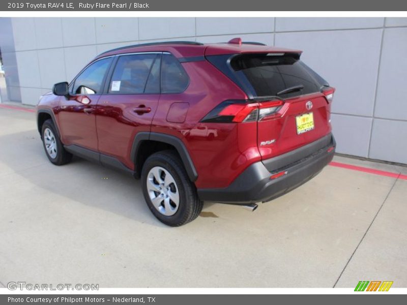 Ruby Flare Pearl / Black 2019 Toyota RAV4 LE
