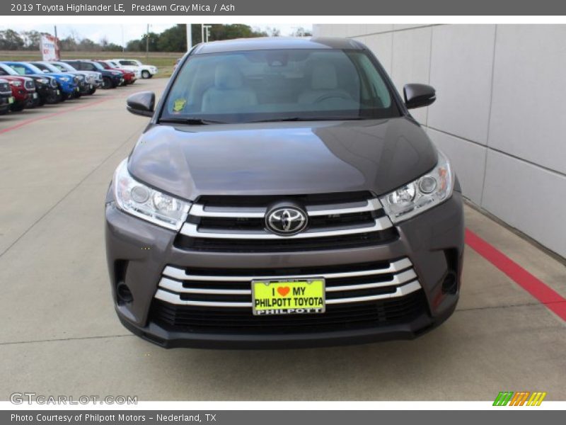 Predawn Gray Mica / Ash 2019 Toyota Highlander LE