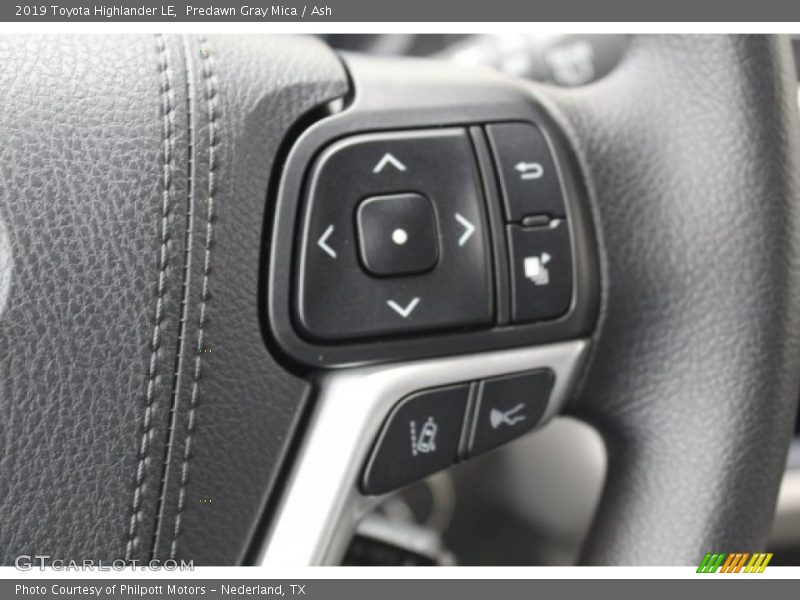 Predawn Gray Mica / Ash 2019 Toyota Highlander LE