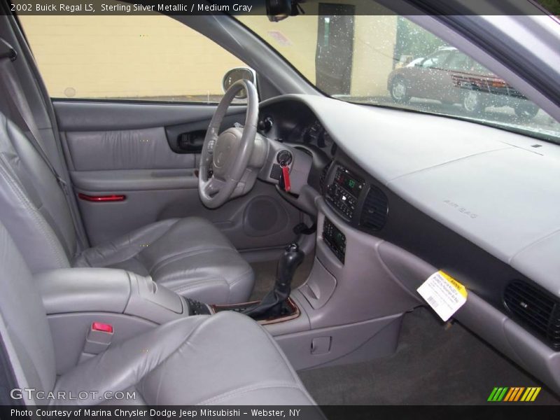 Sterling Silver Metallic / Medium Gray 2002 Buick Regal LS