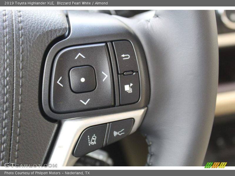 Blizzard Pearl White / Almond 2019 Toyota Highlander XLE