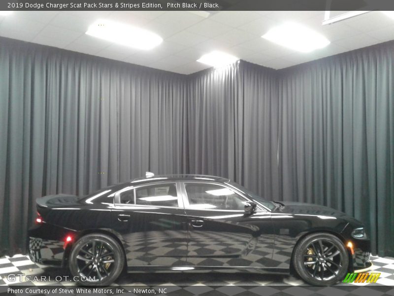 Pitch Black / Black 2019 Dodge Charger Scat Pack Stars & Stripes Edition