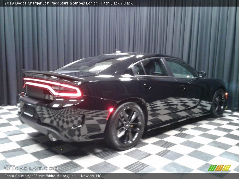 Pitch Black / Black 2019 Dodge Charger Scat Pack Stars & Stripes Edition