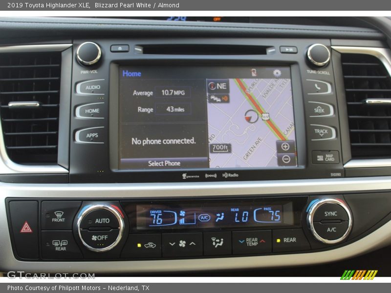 Blizzard Pearl White / Almond 2019 Toyota Highlander XLE