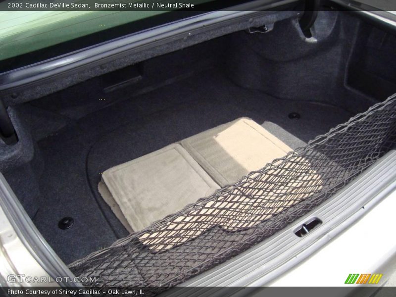 Bronzemist Metallic / Neutral Shale 2002 Cadillac DeVille Sedan