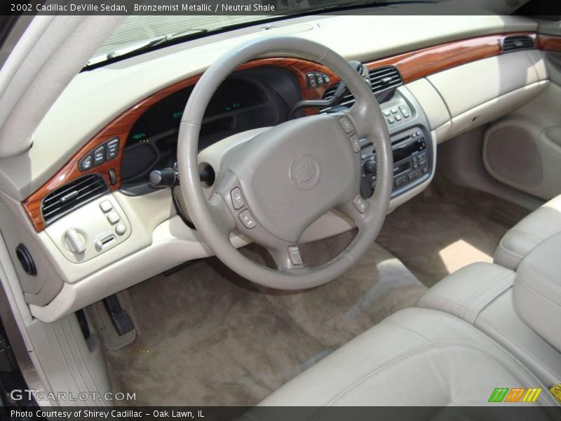 Bronzemist Metallic / Neutral Shale 2002 Cadillac DeVille Sedan