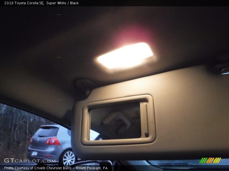 Super White / Black 2019 Toyota Corolla SE