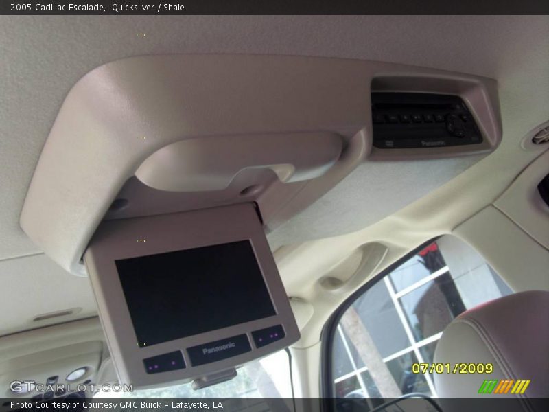 Quicksilver / Shale 2005 Cadillac Escalade