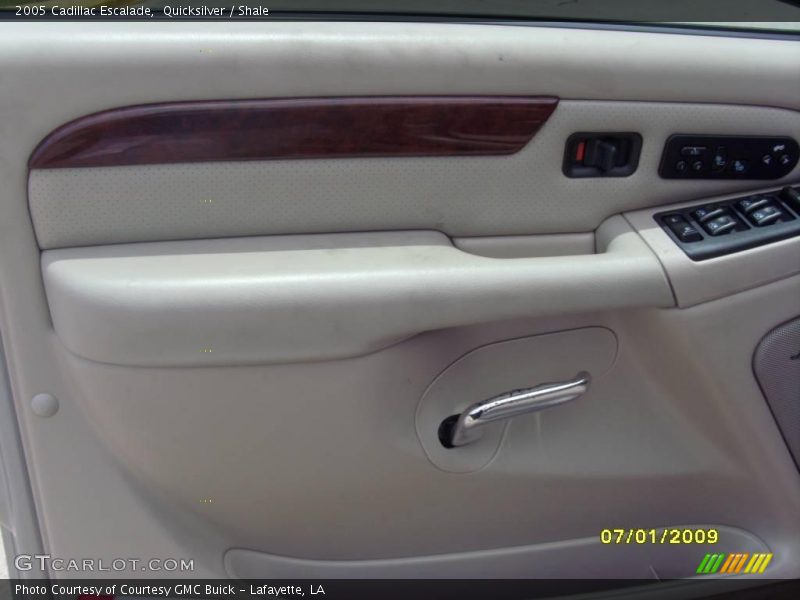 Quicksilver / Shale 2005 Cadillac Escalade