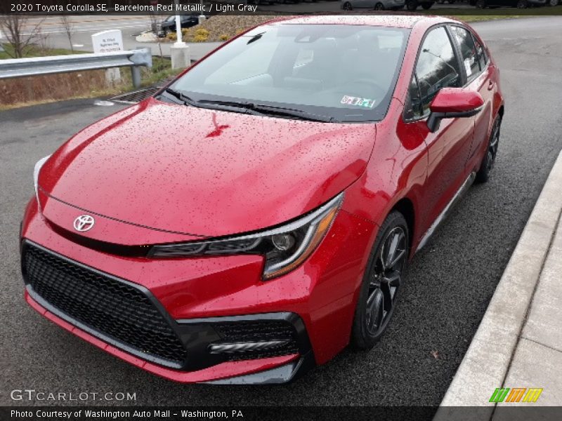 Barcelona Red Metallic / Light Gray 2020 Toyota Corolla SE