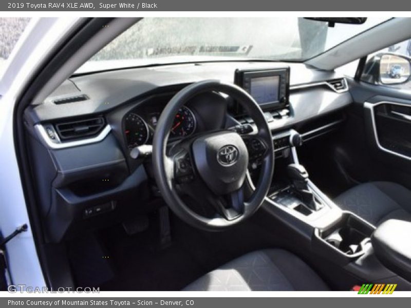 Super White / Black 2019 Toyota RAV4 XLE AWD