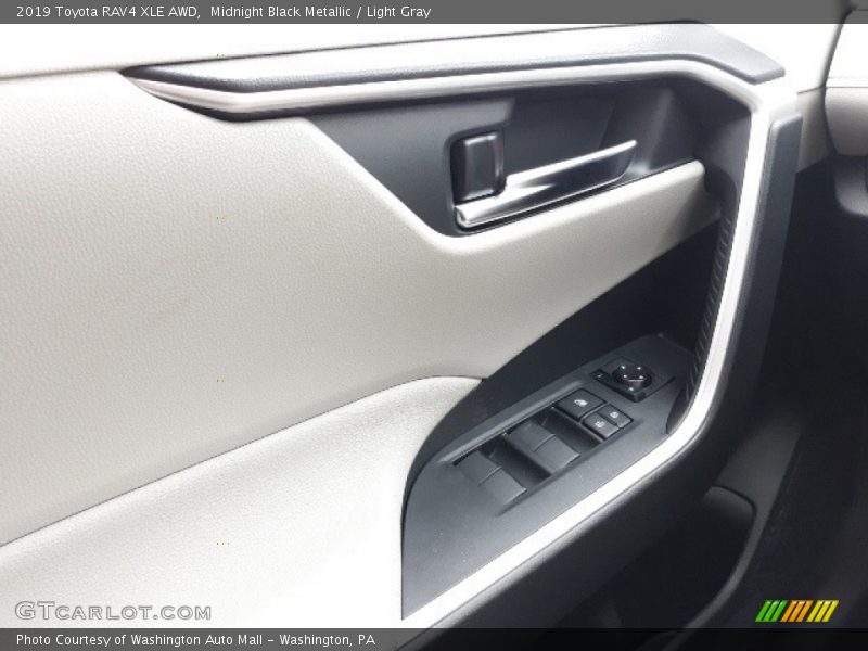 Midnight Black Metallic / Light Gray 2019 Toyota RAV4 XLE AWD