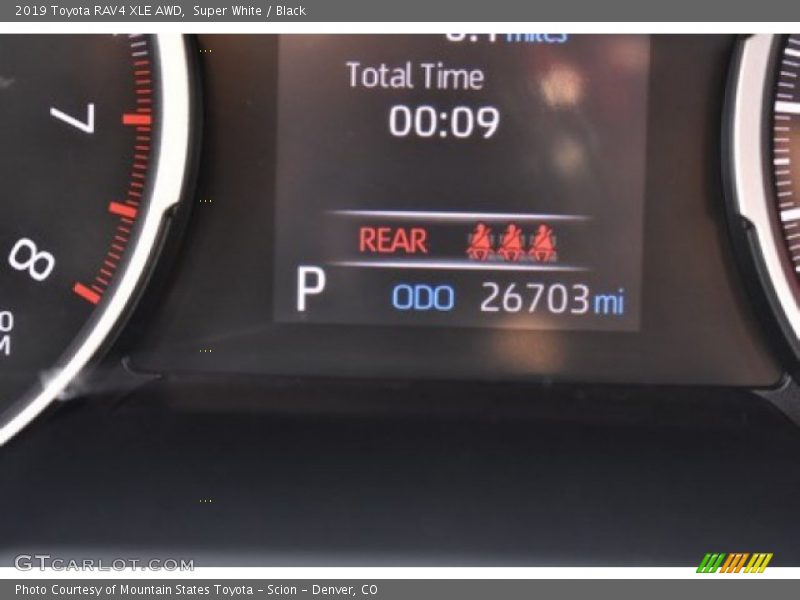 Super White / Black 2019 Toyota RAV4 XLE AWD