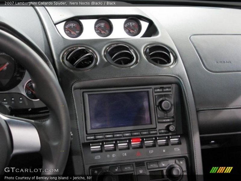 Controls of 2007 Gallardo Spyder