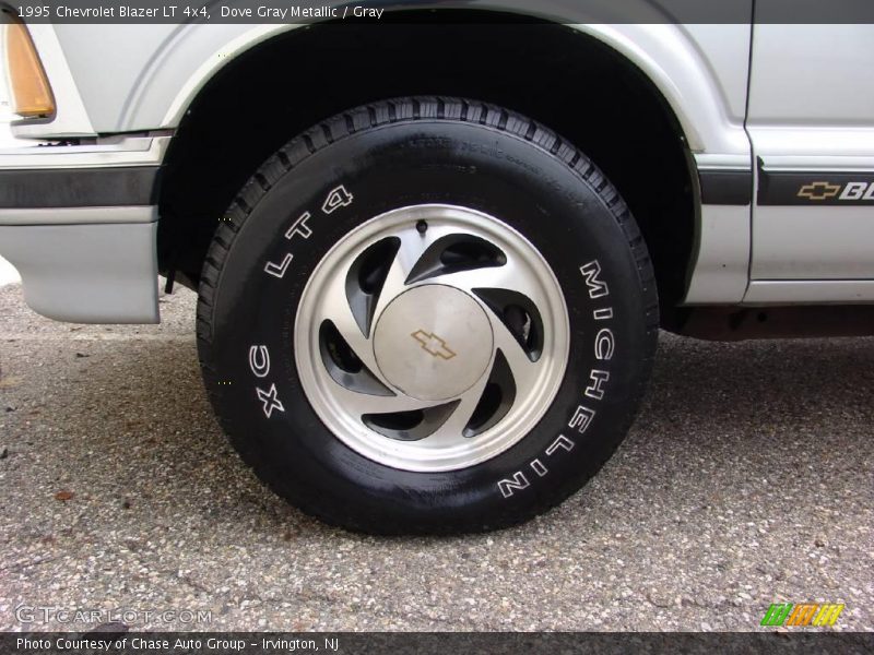 Dove Gray Metallic / Gray 1995 Chevrolet Blazer LT 4x4