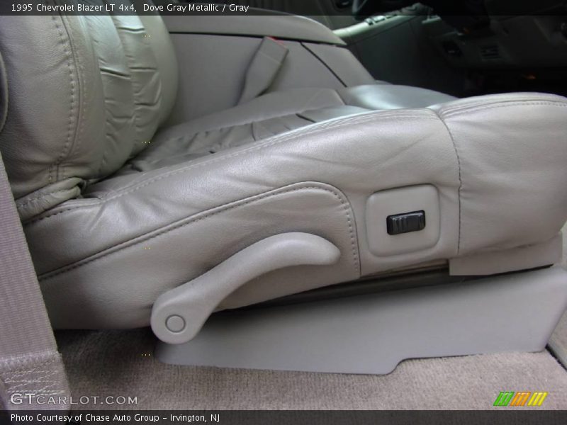 Dove Gray Metallic / Gray 1995 Chevrolet Blazer LT 4x4