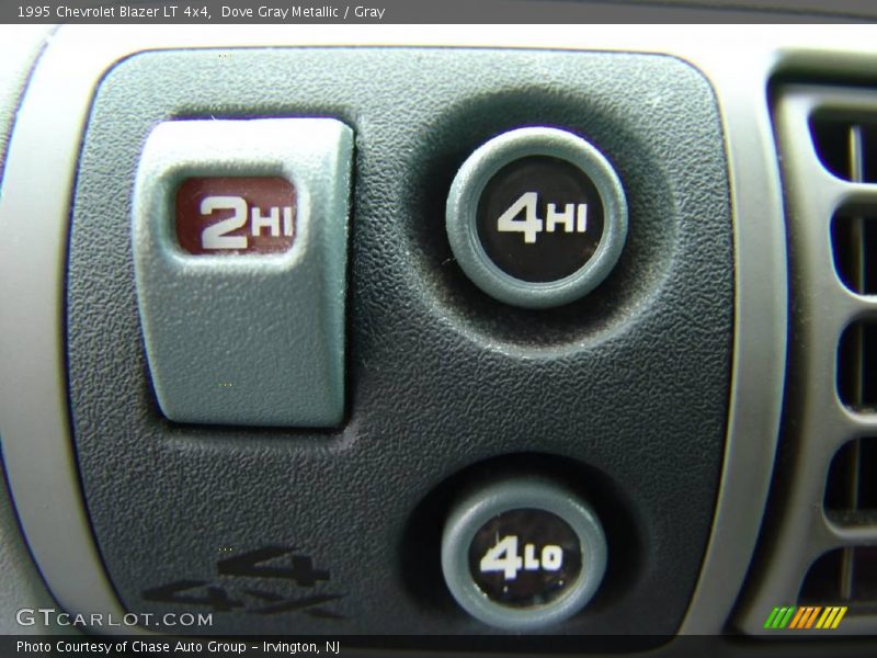 Dove Gray Metallic / Gray 1995 Chevrolet Blazer LT 4x4