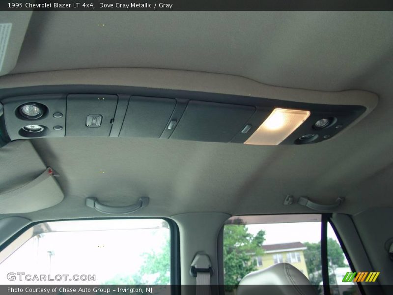 Dove Gray Metallic / Gray 1995 Chevrolet Blazer LT 4x4