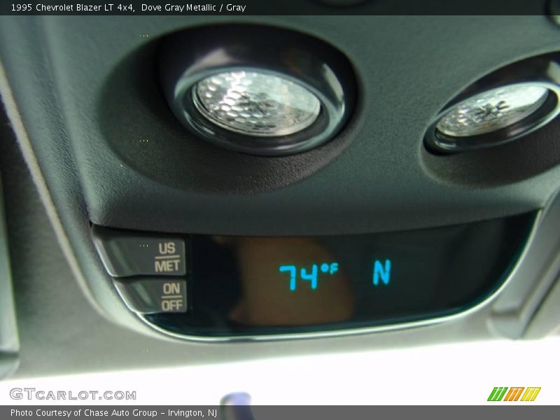 Dove Gray Metallic / Gray 1995 Chevrolet Blazer LT 4x4