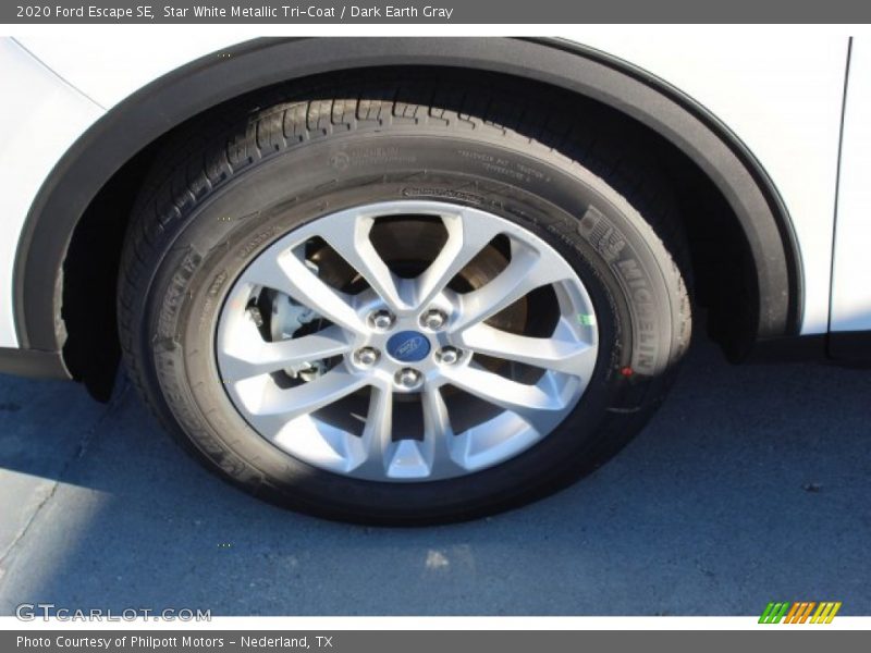 Star White Metallic Tri-Coat / Dark Earth Gray 2020 Ford Escape SE