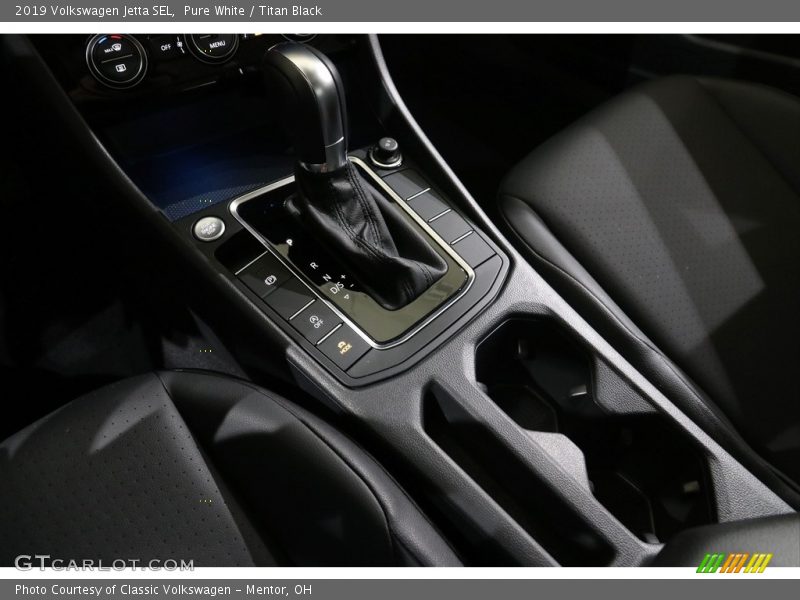 Pure White / Titan Black 2019 Volkswagen Jetta SEL