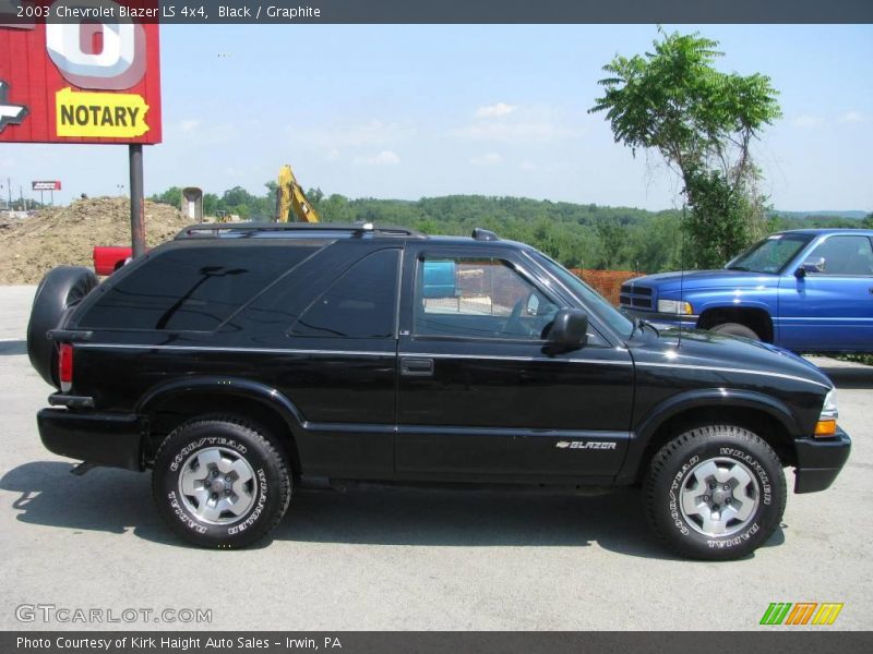 Black / Graphite 2003 Chevrolet Blazer LS 4x4