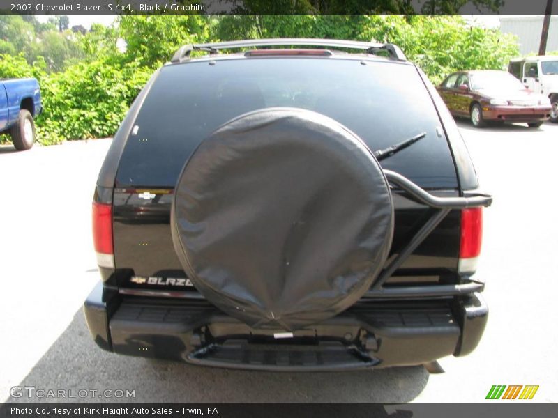Black / Graphite 2003 Chevrolet Blazer LS 4x4