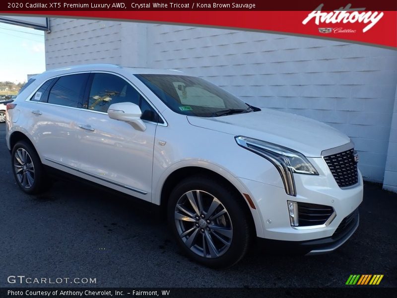 Crystal White Tricoat / Kona Brown Sauvage 2020 Cadillac XT5 Premium Luxury AWD